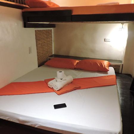 Orange Mangrove Pension House By Sms Hospitality Puerto Princesa Rom bilde