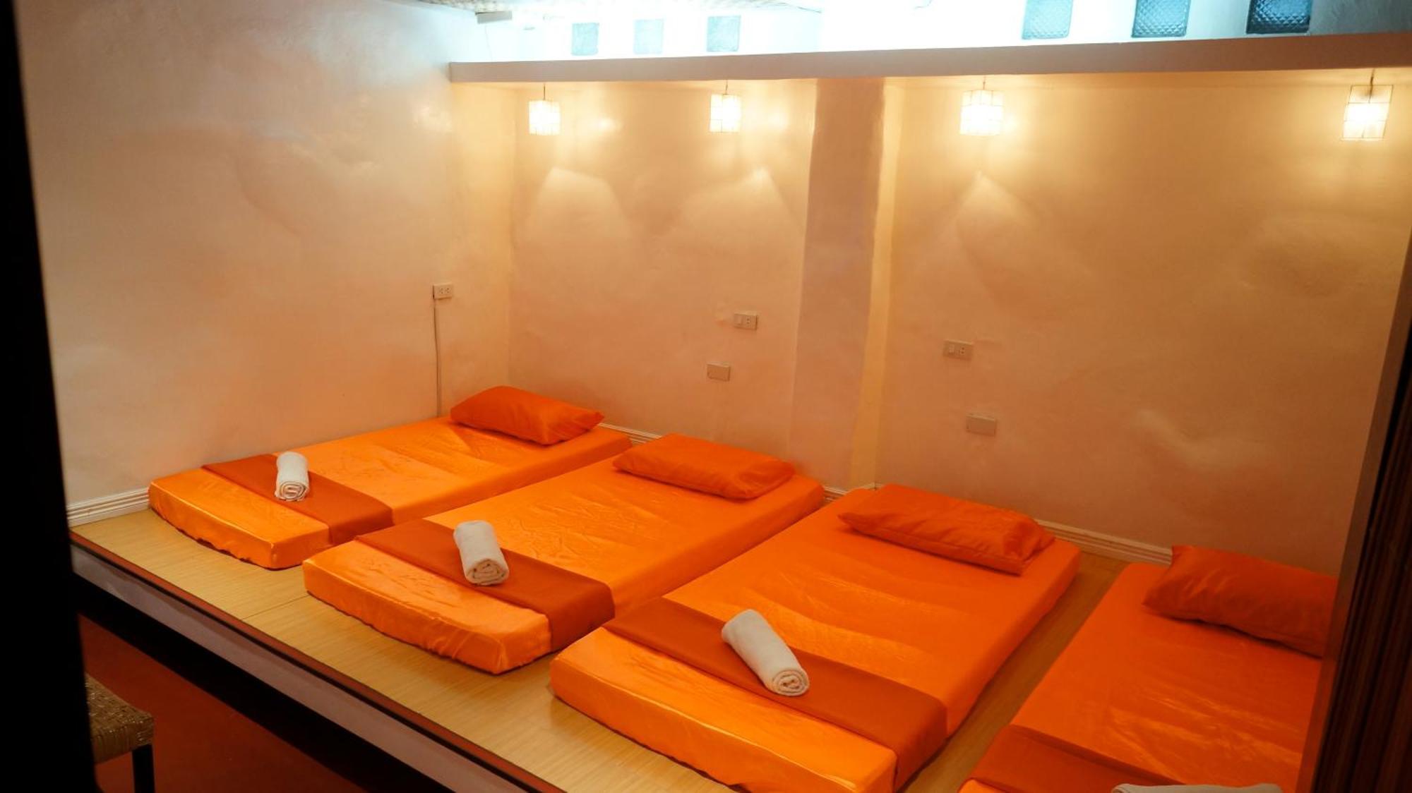 Orange Mangrove Pension House By Sms Hospitality Puerto Princesa Rom bilde
